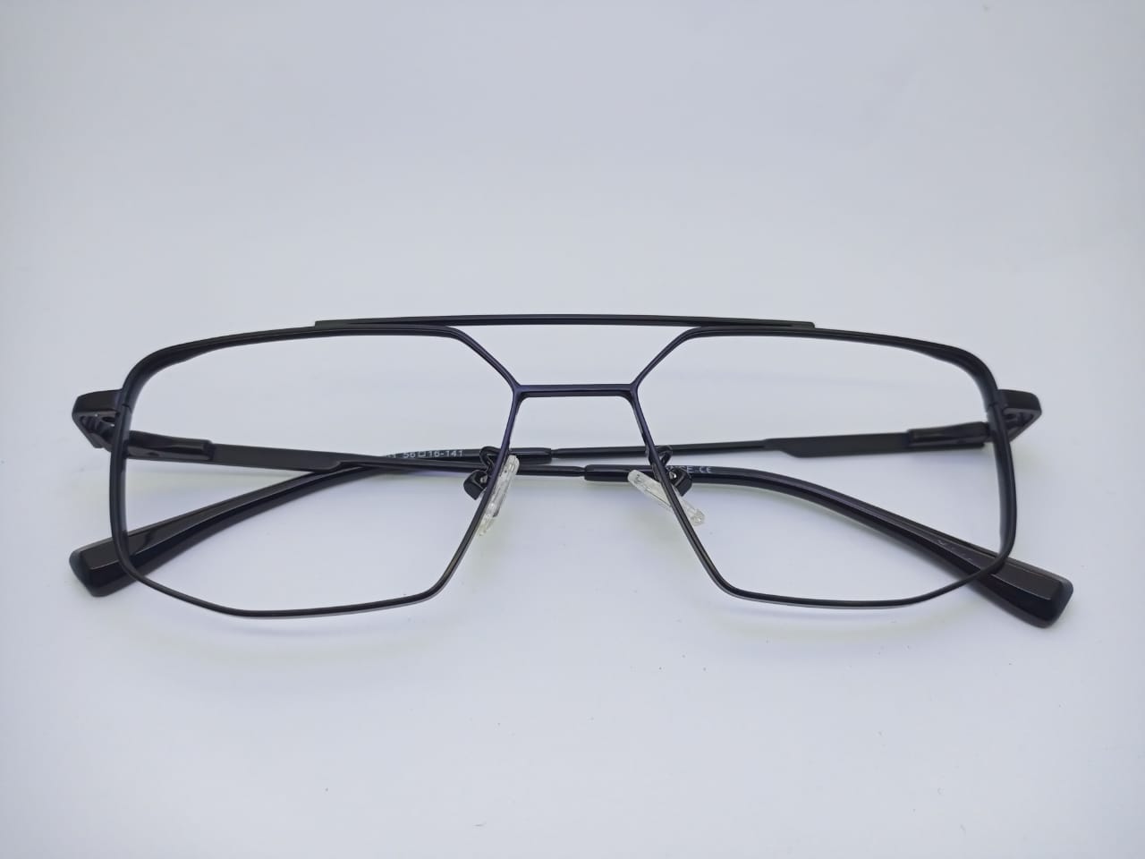 Sleek aviator - Image 3