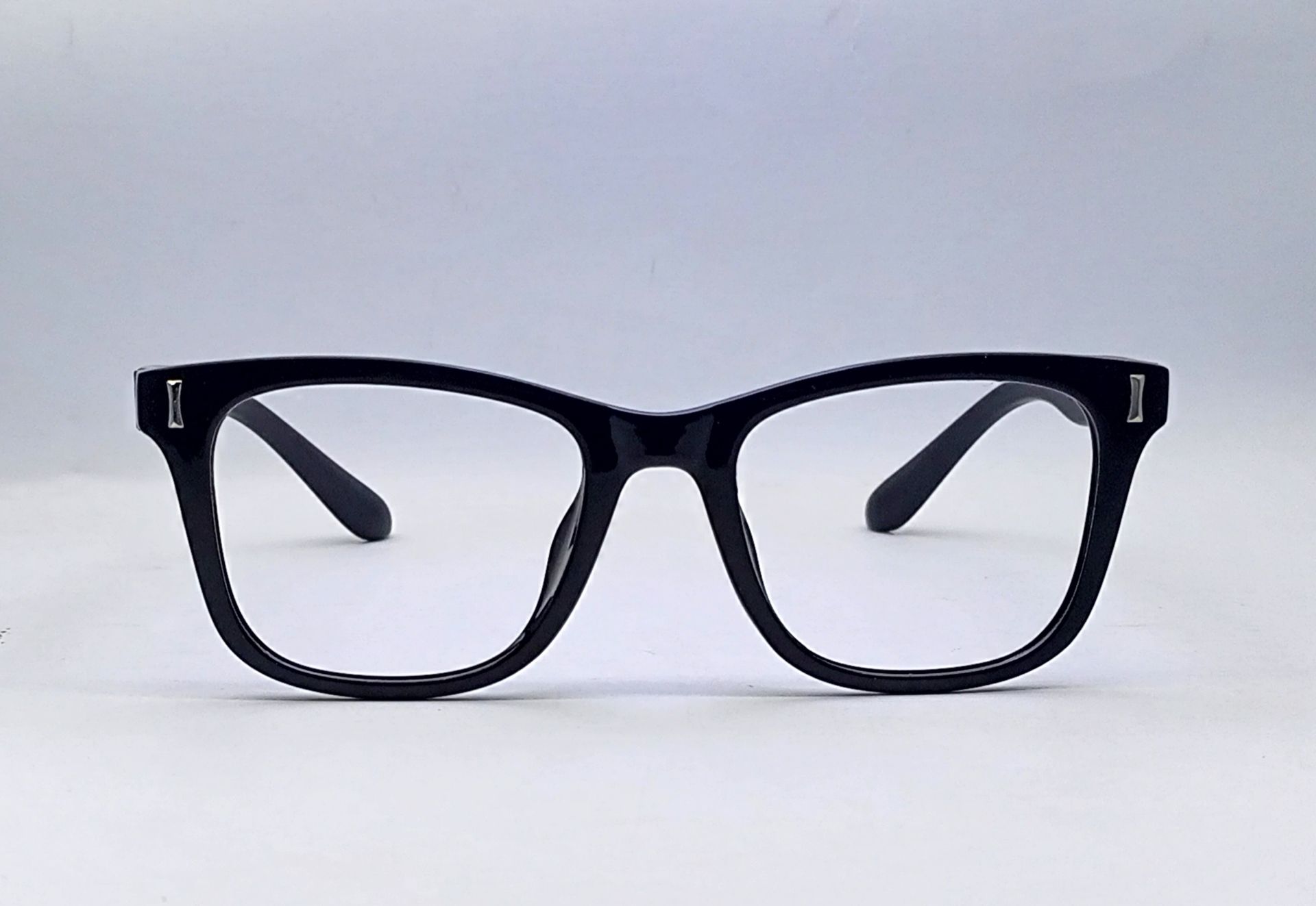 Wayfare UK Trandy - Side View